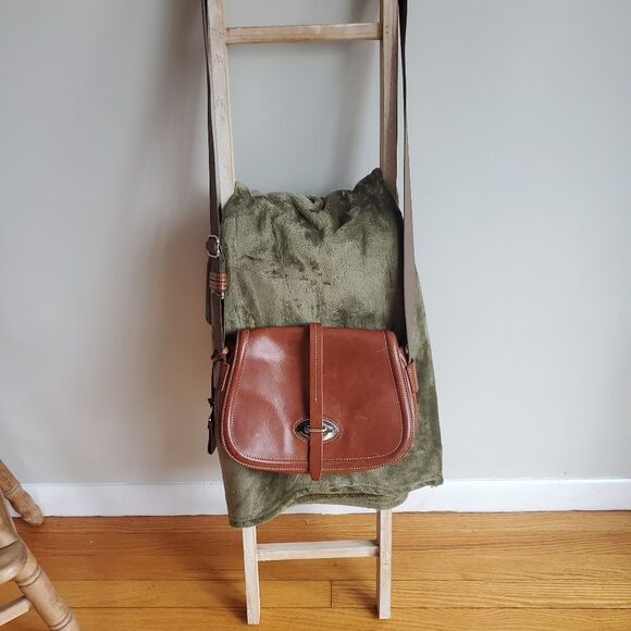 Dooney & Bourke red/brown vintage leather Florentine Toscana medium saddle bag - Picture 2 of 14